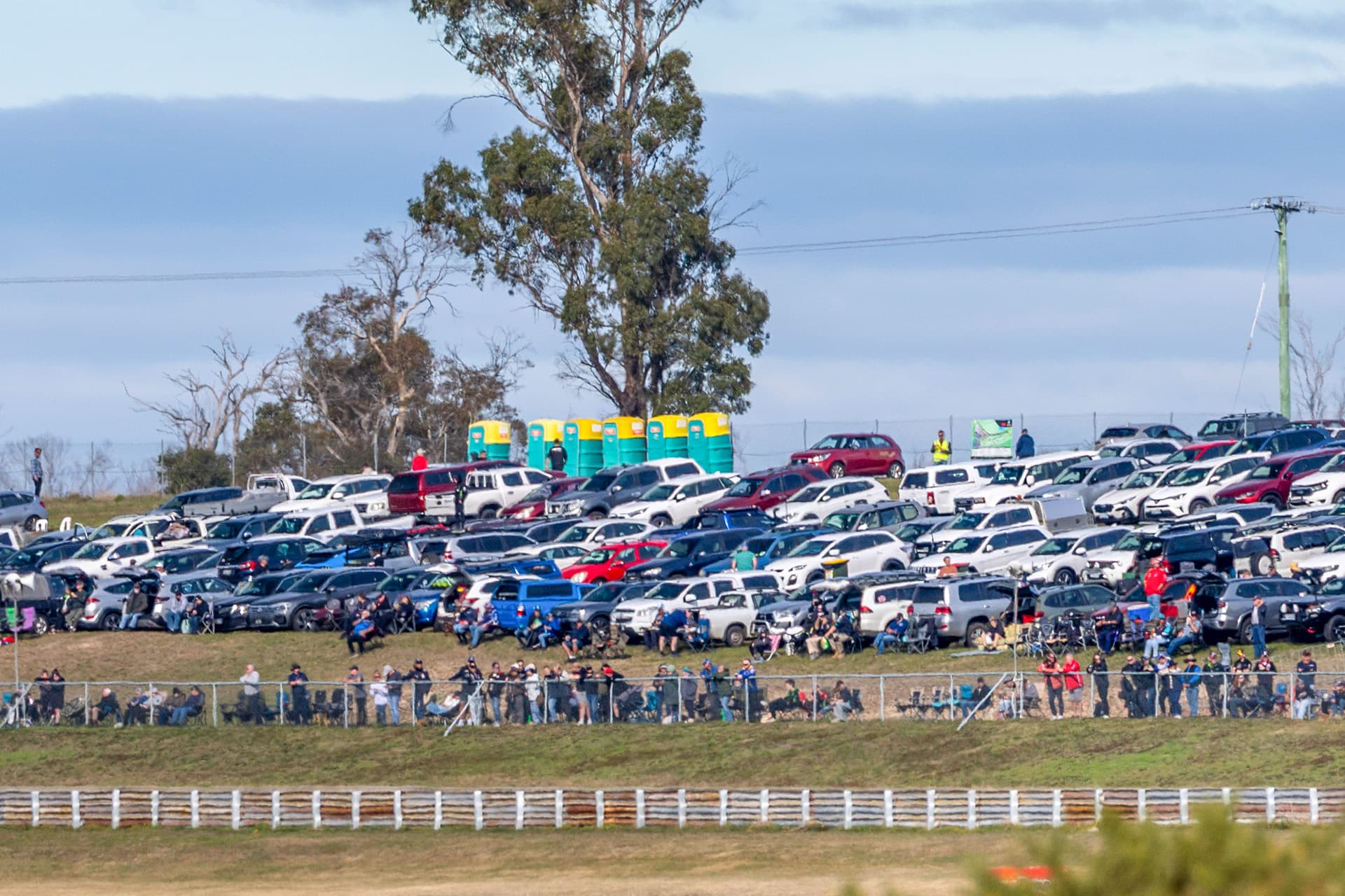SC26-Tasmania-ETYNTK-Trackside-Parking