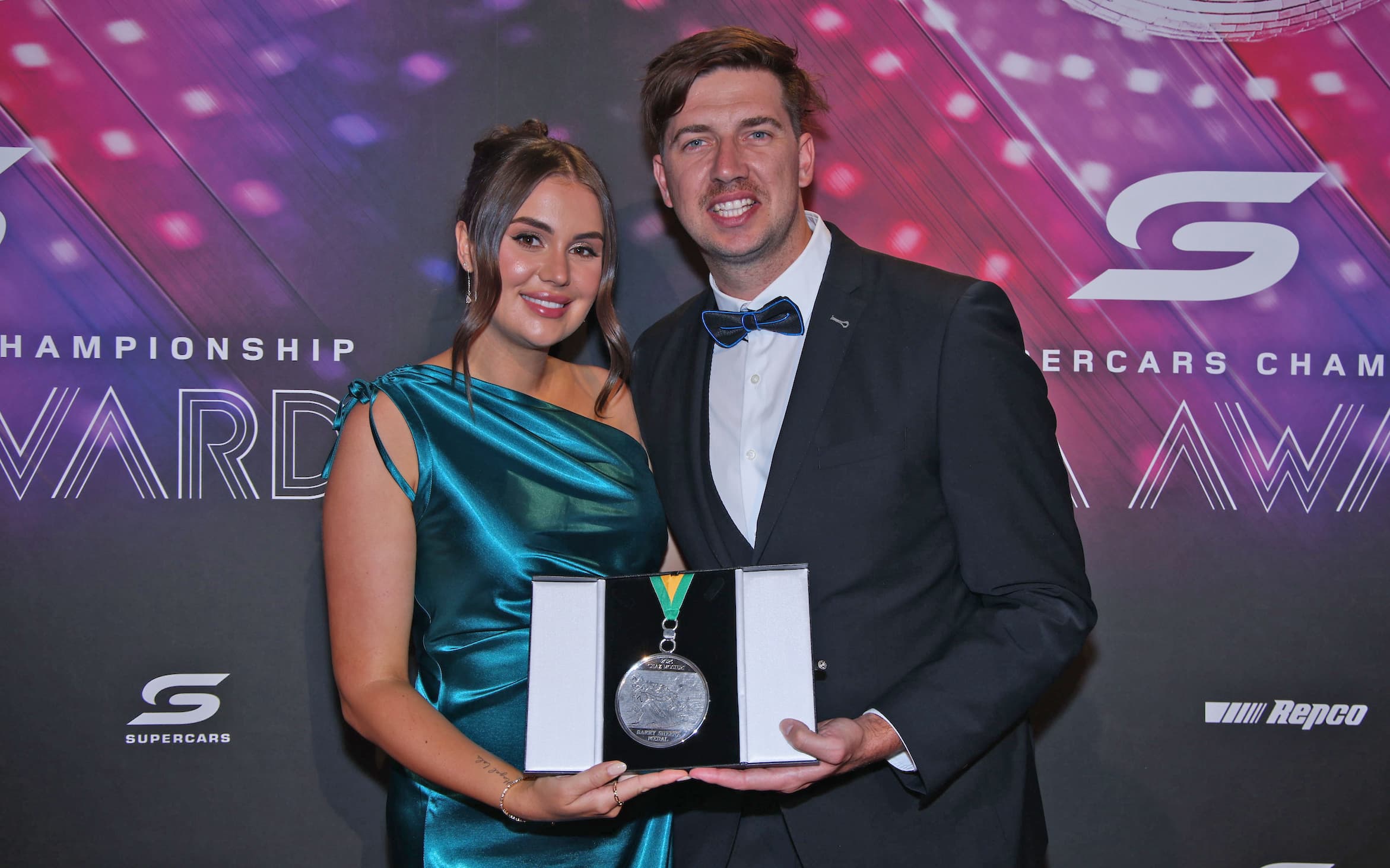 mostert sheene medal win 1