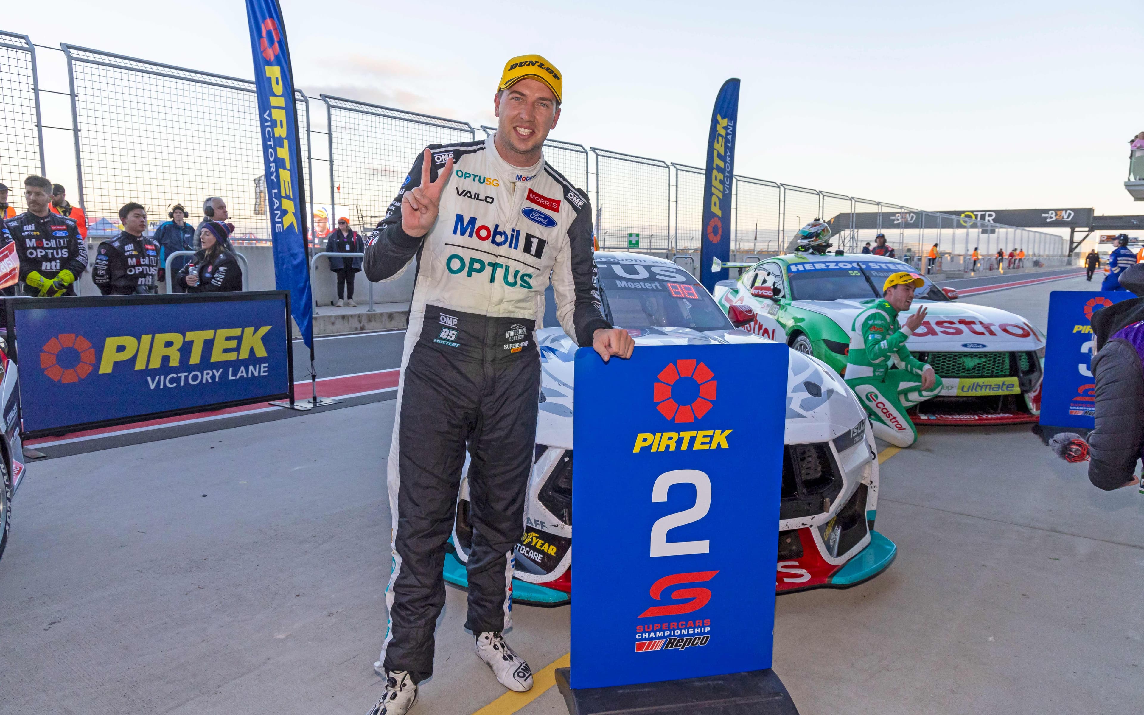 mostert bend podium 2023