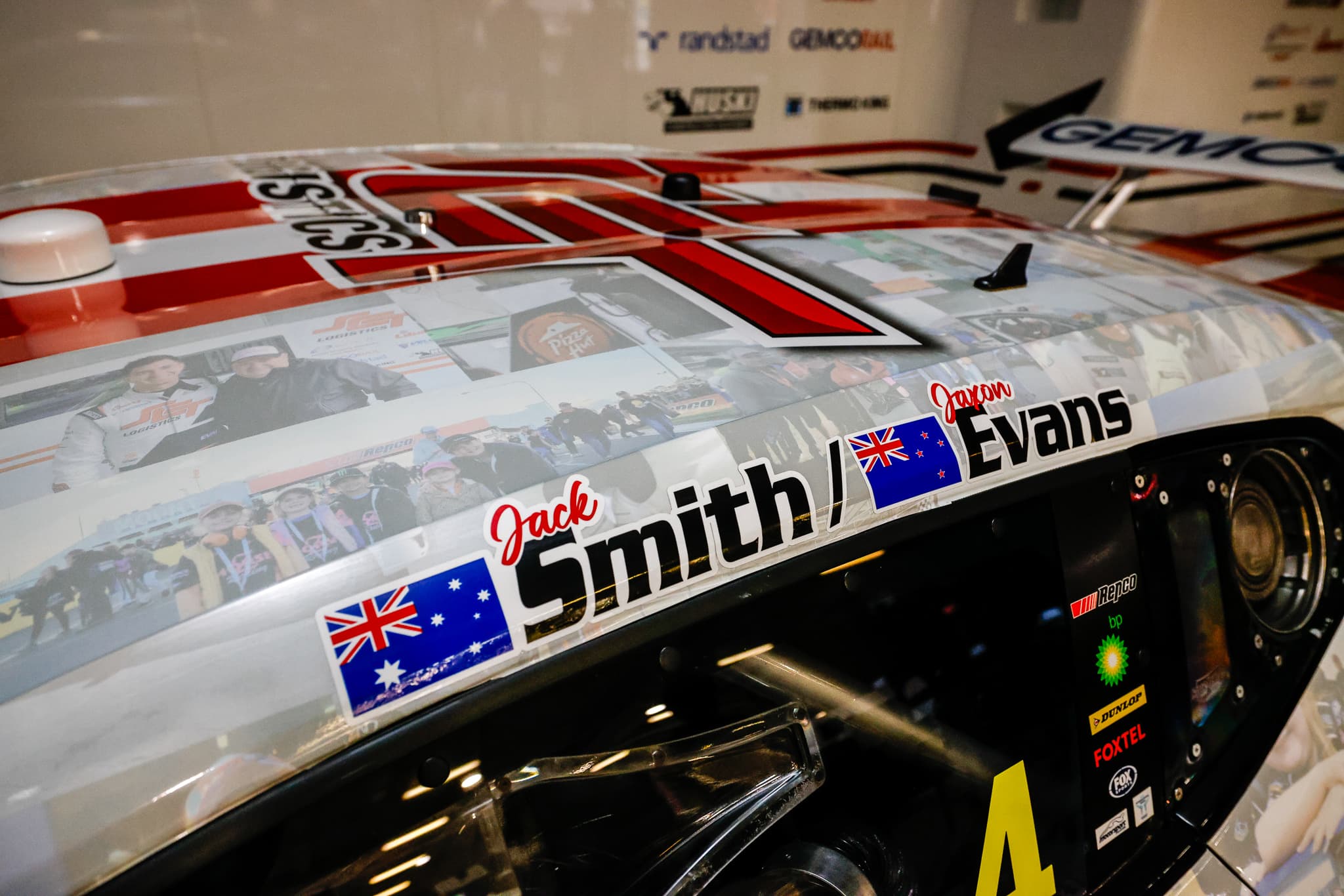 2023 Supercars Rd10 00088- Social