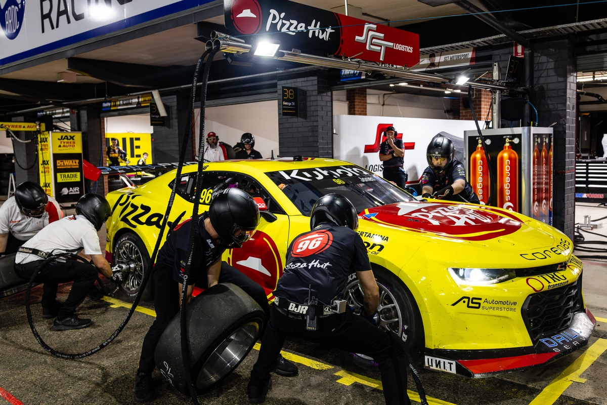 Pertek Racing Team Surprise teams vying for top spot in PIRTEK Pit Stop Challenge | Supercars
