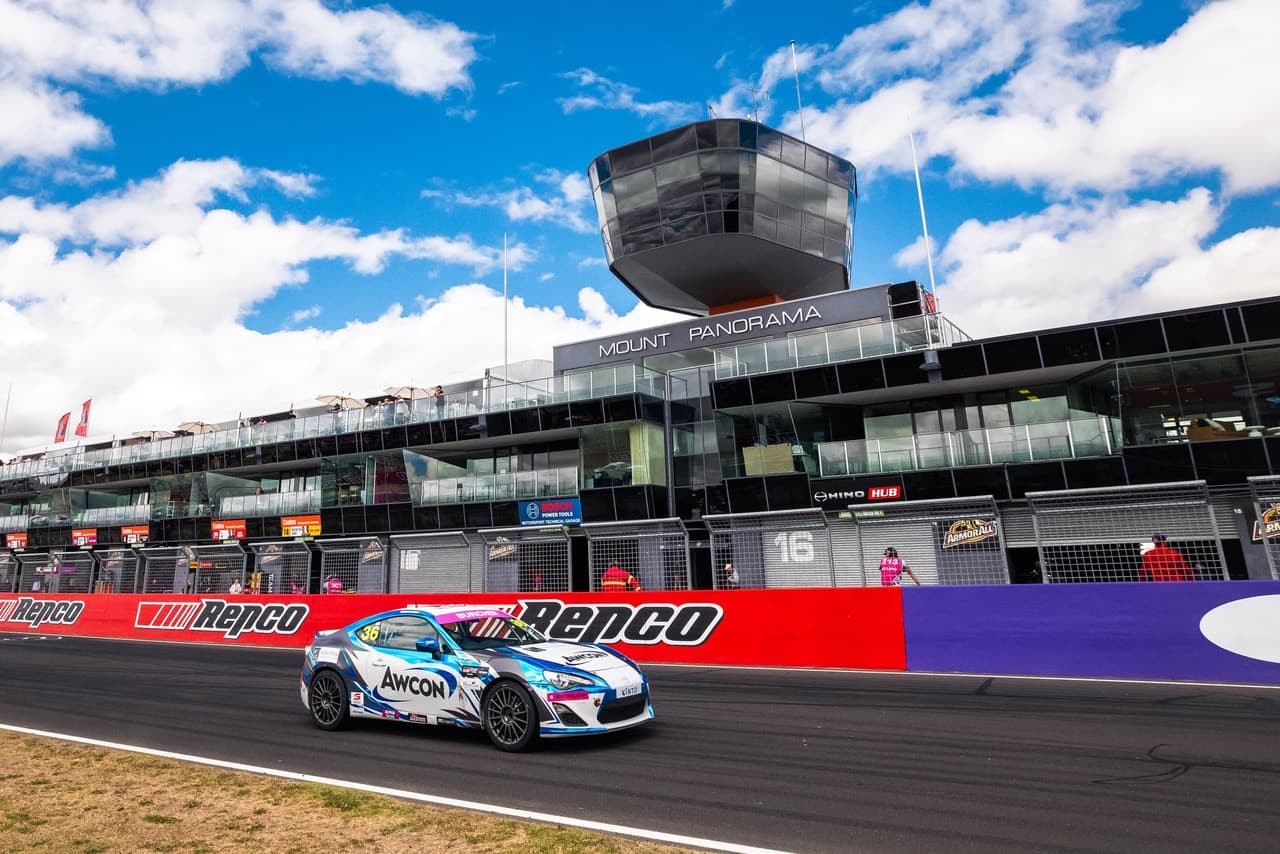 EV-10-23-JM-JM2 2216-min