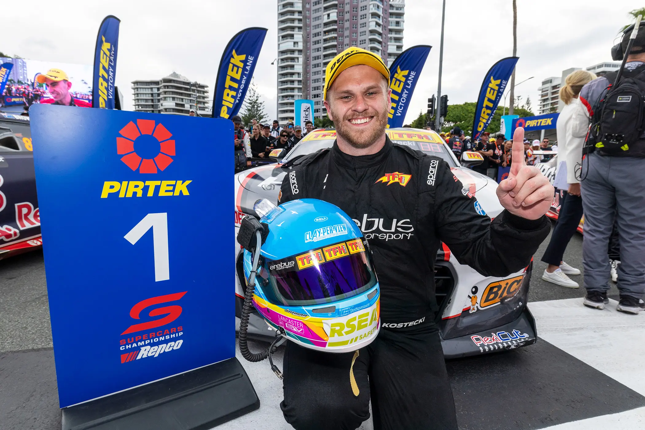 001-Kostecki-EV11-24-MH4 2854