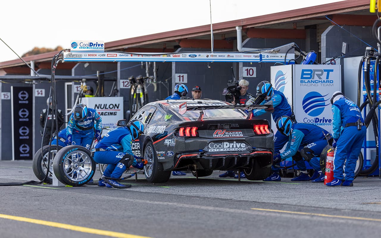 love pit stop sandown 2023