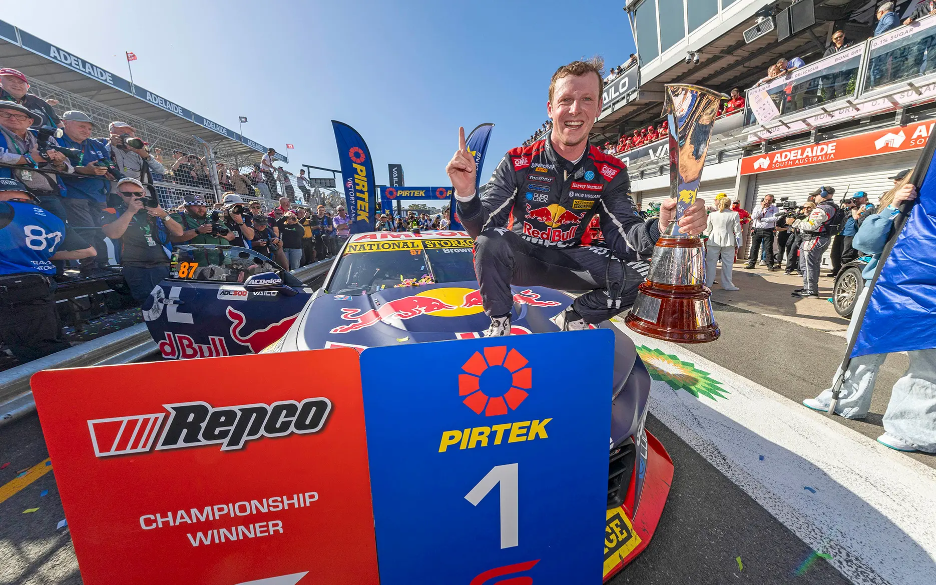 087-Brown-EV12-24-MH 56797