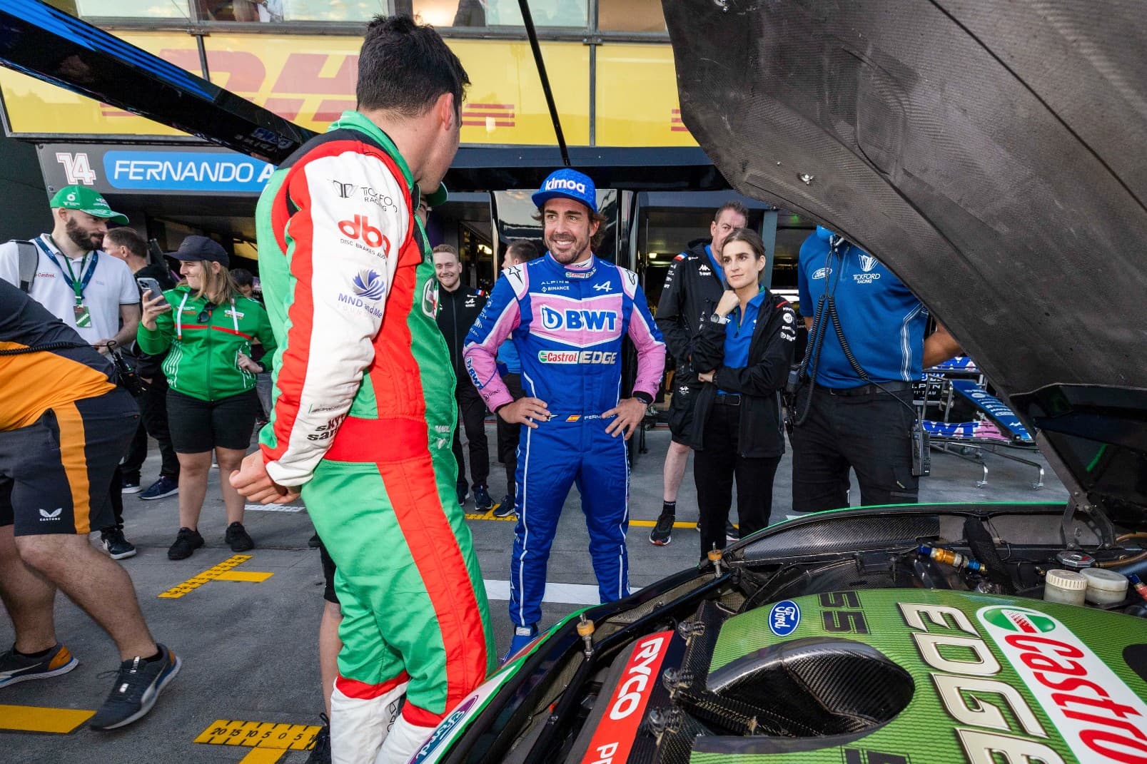 Randle impressed by Alonso's Supercar laps Open Graph Image