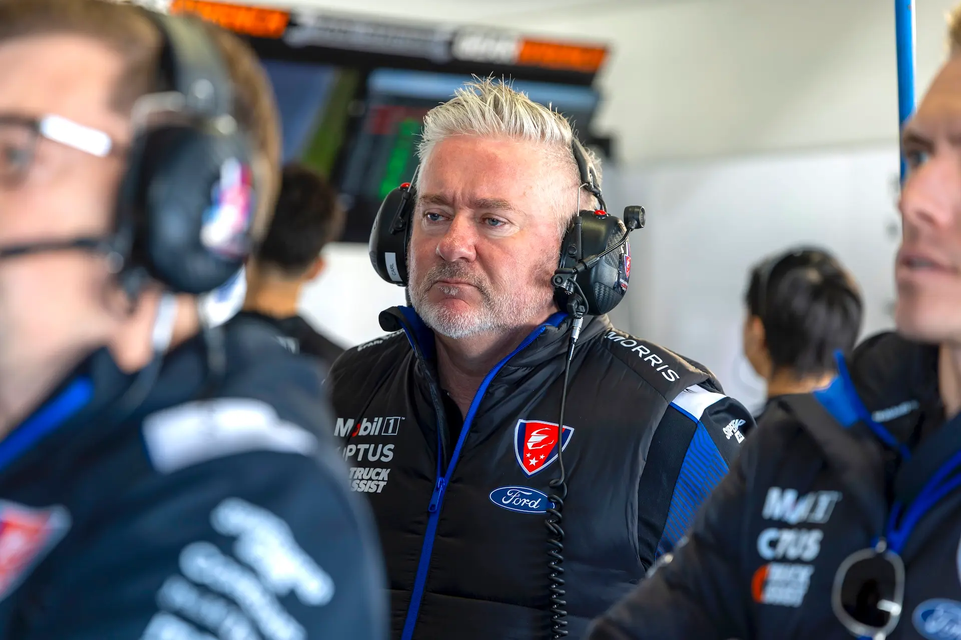 Team WAU-EV05-MH7 8032