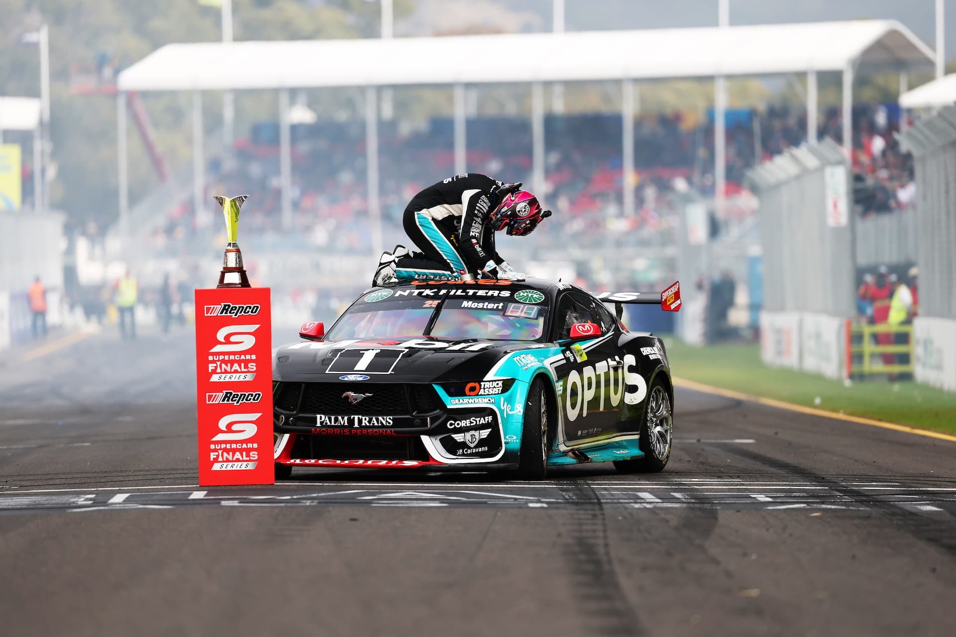 mostert ev13-25 JM1 4360