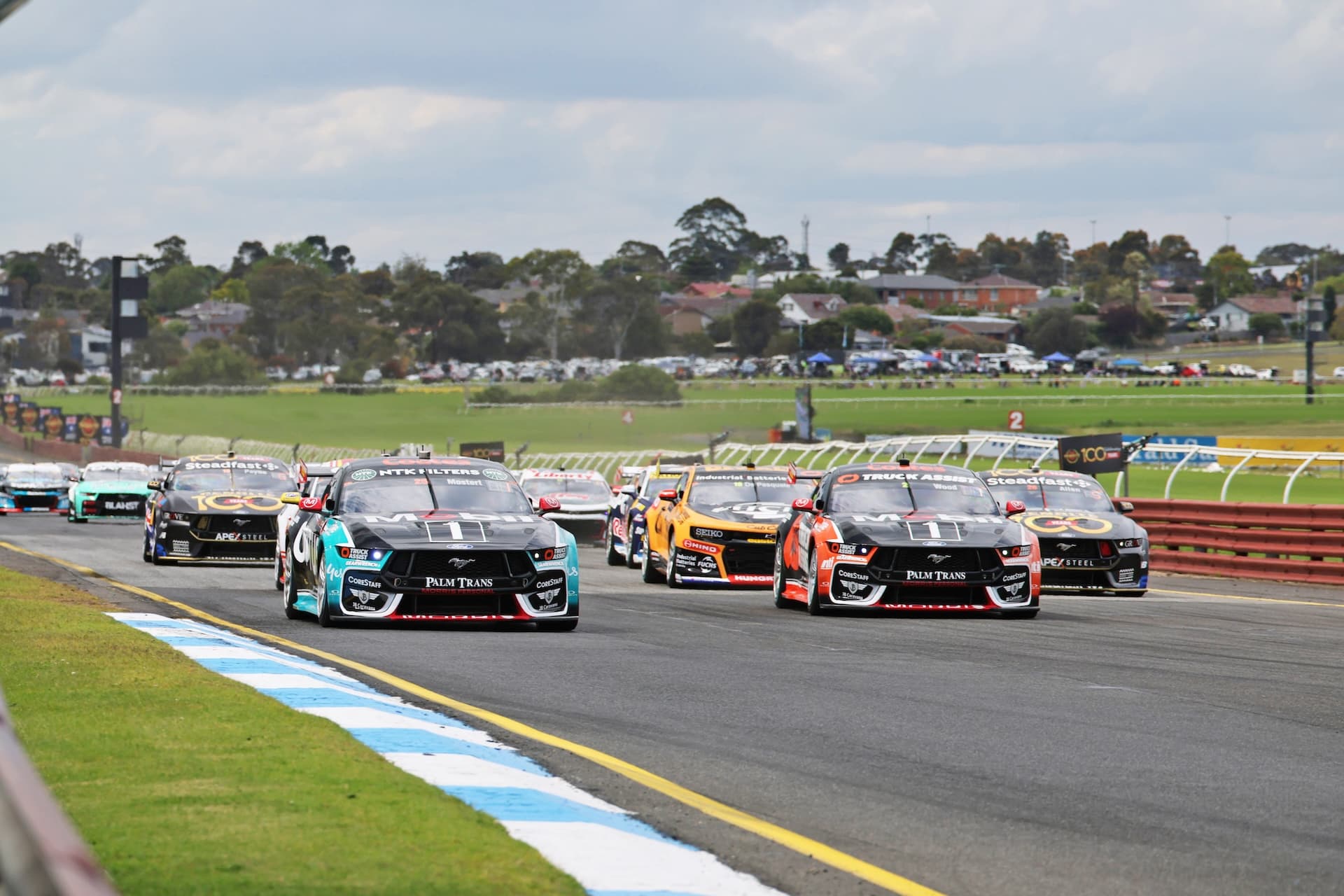 race 30 ev12-25 sandown