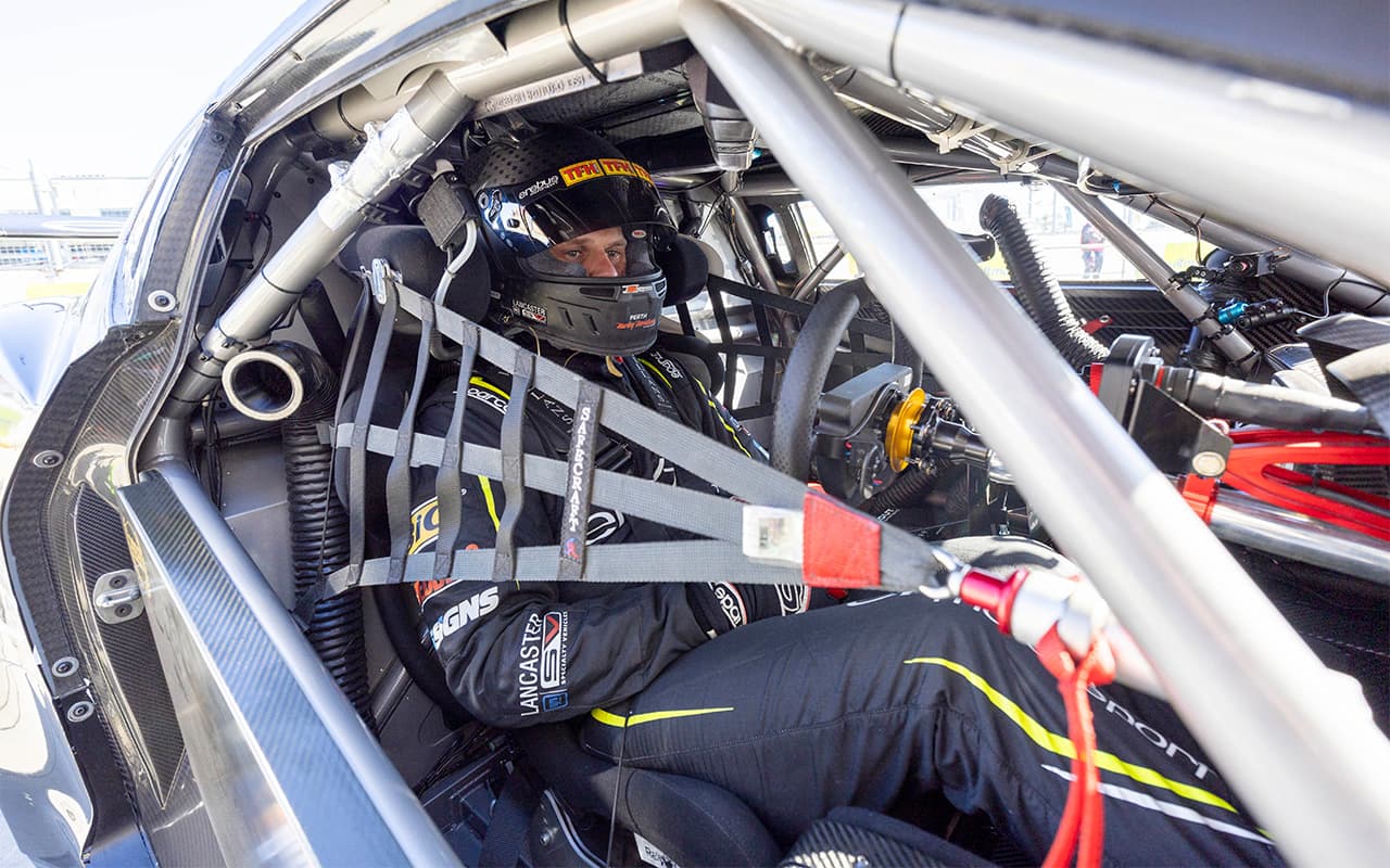 01-Kostecki-EV04-24-MH2 2778