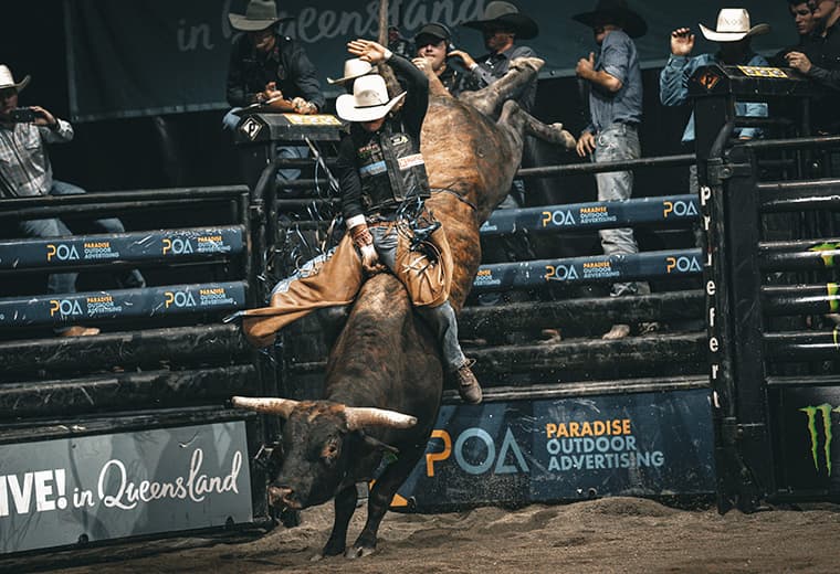 Pro-Bull-Riders-01