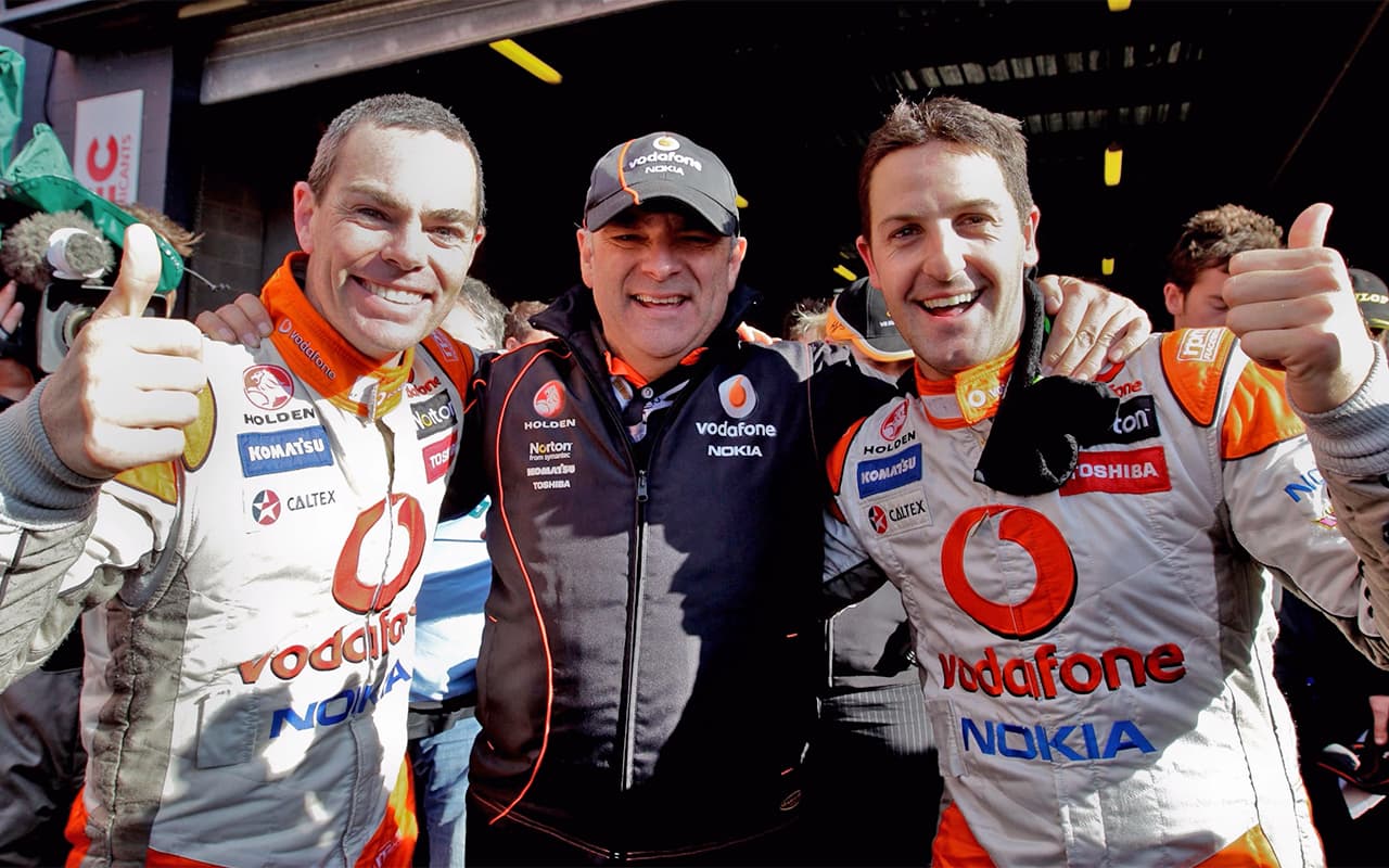 lowndes dane whincup bathurst 2010