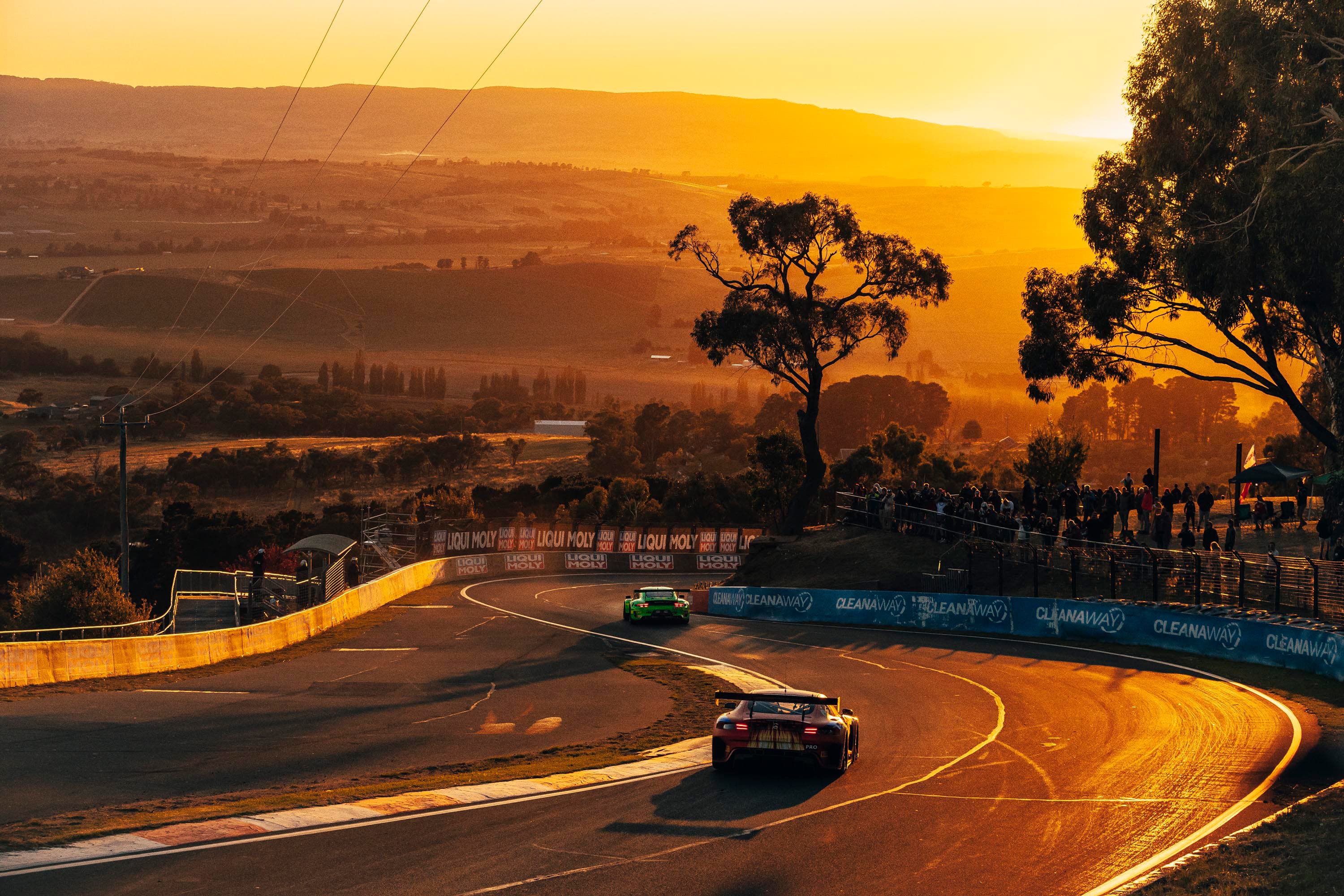 2023 bathurst 12 hour sunrise