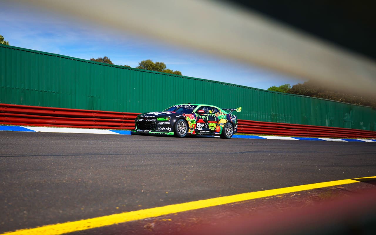 macauley jones sandown practice 1