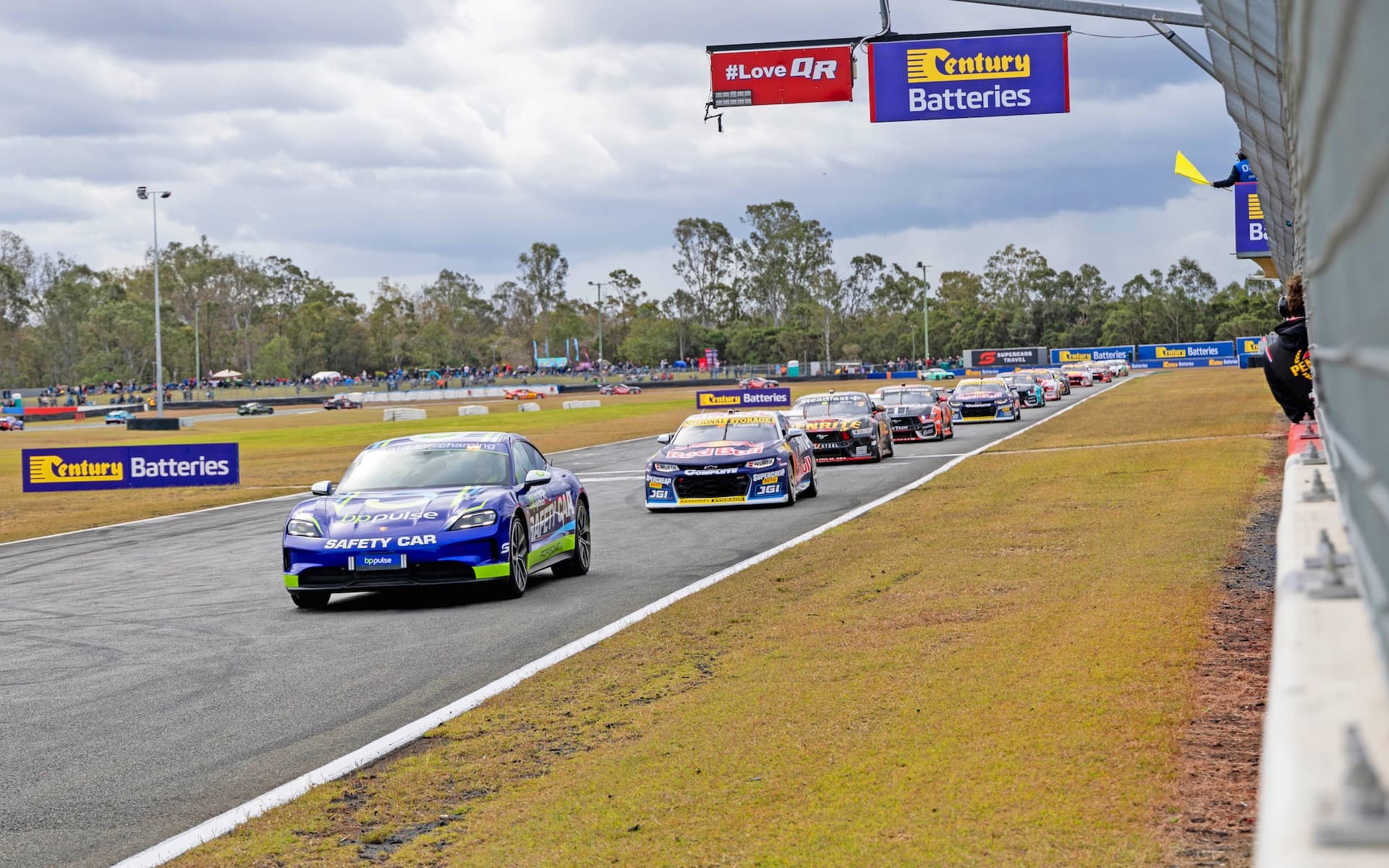 Safety Car-EV-08-25-KB2 9475-0. All Edits Supercars-2