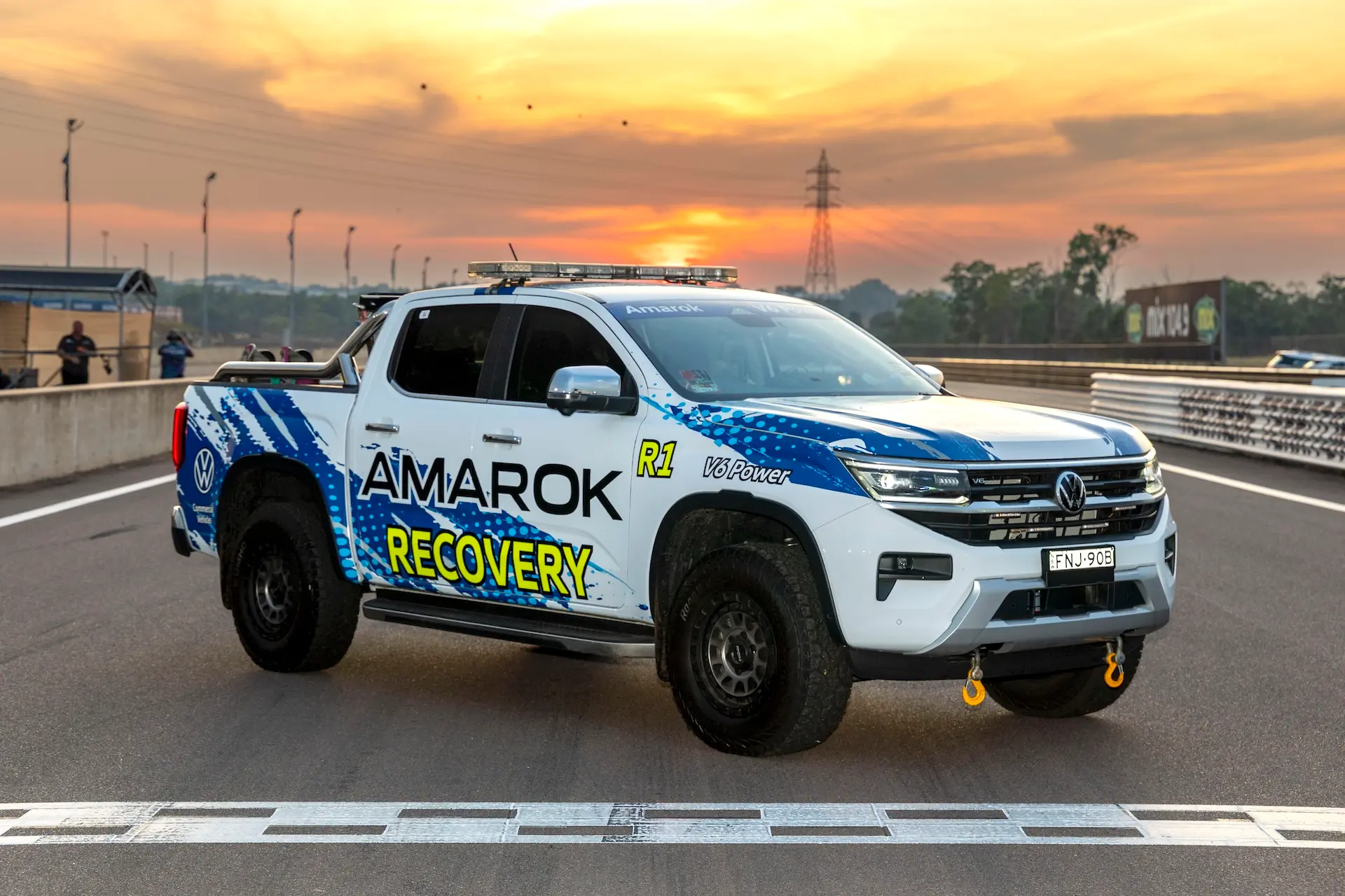 Amarok-EV06-MH7 5667