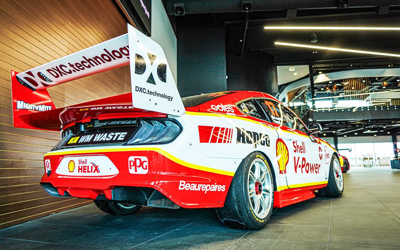 McLaughlin Bathurst winner arrives at The Bend Open Graph Image