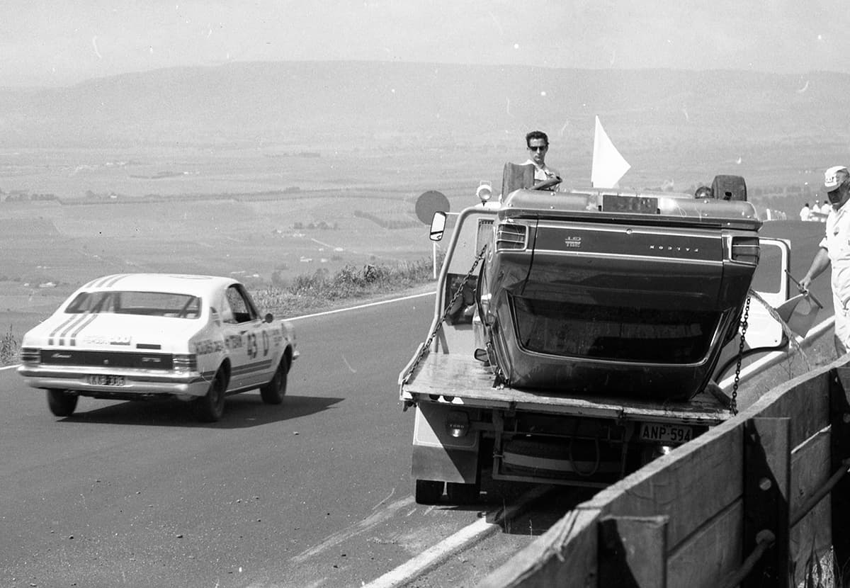1969 Brock Bathurst Past Seton Crash Terry Russell AN1