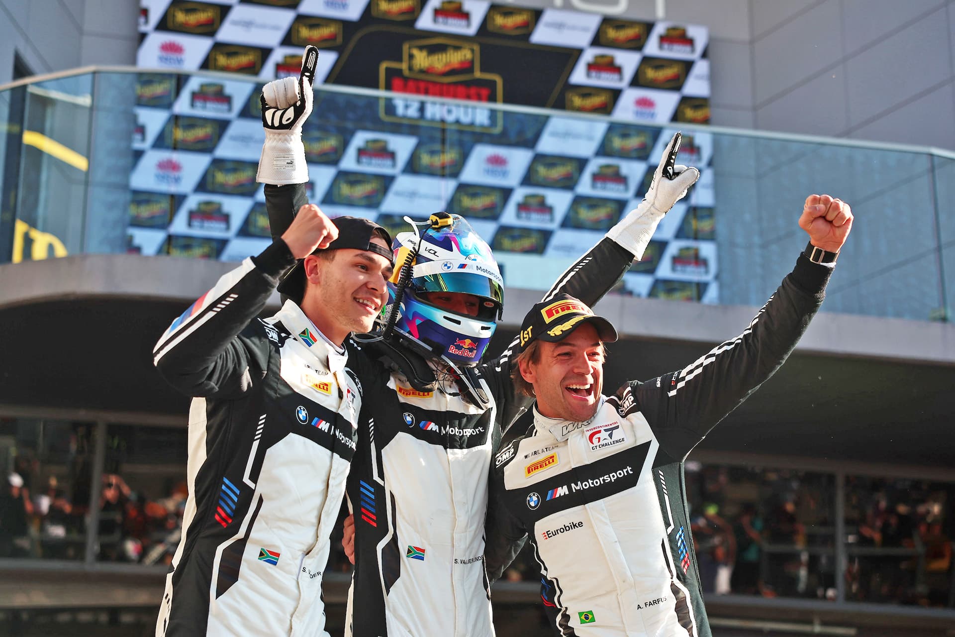 bmw bathurst 2025 win celebrationJM1 0458