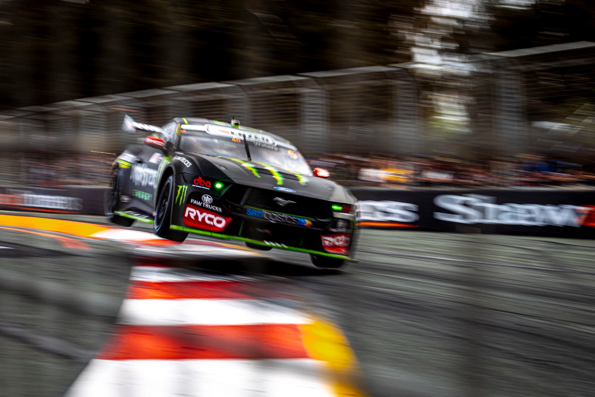 006-Waters-EV11-25-MH6 3959