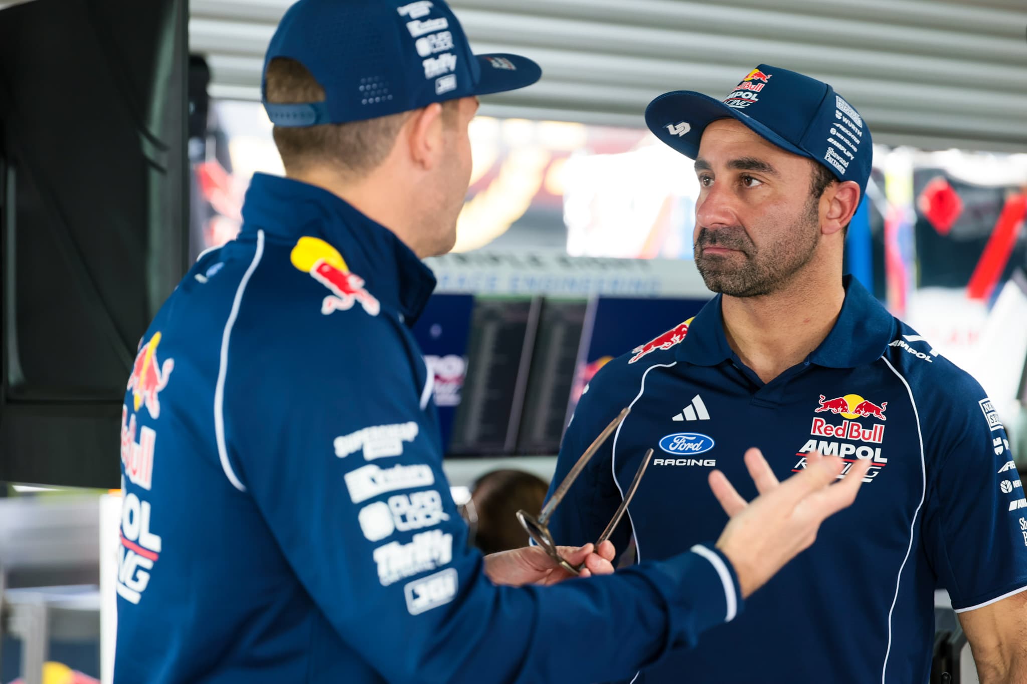 cauchi ev09-26 whincup MH6 6325-2