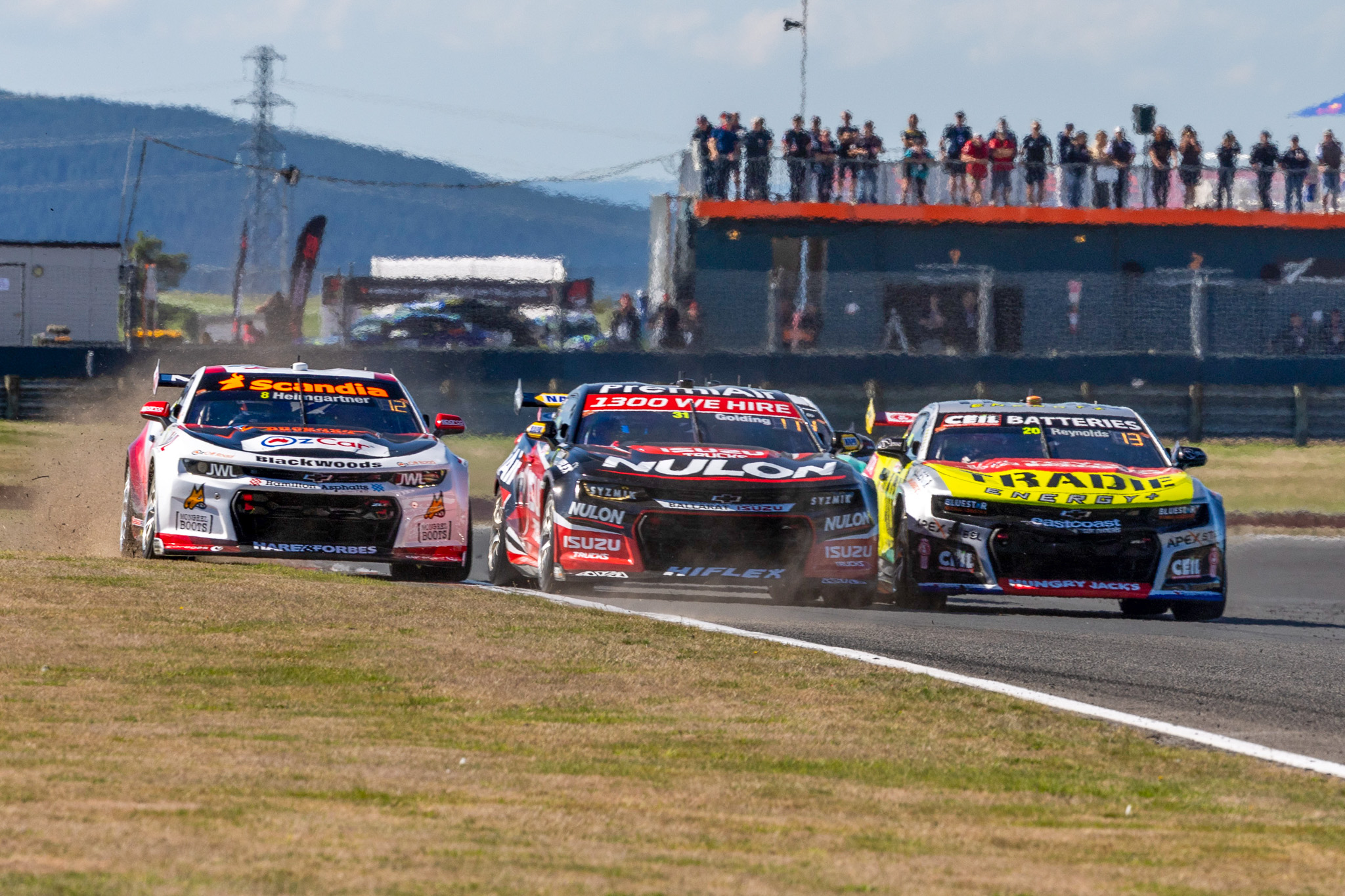 Lowndes weighs in on 'old school' Supercars racing rules | Supercars