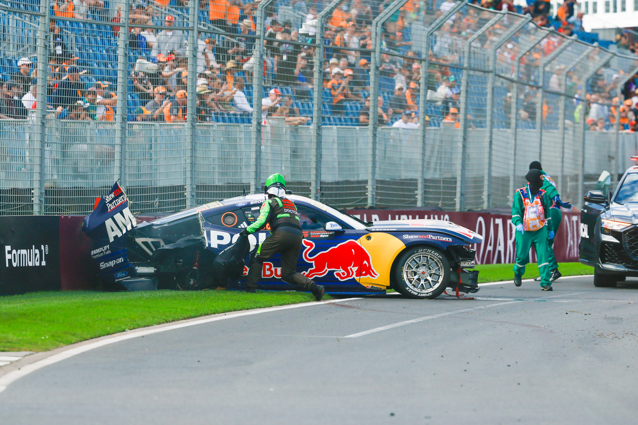 Multiple Cars Smashed Multiple cars damaged as carnage strikes Melbourne finale | Supercars